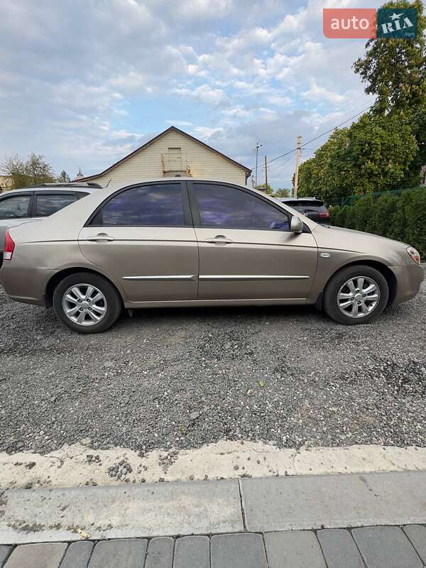 Седан Kia Cerato 2008 в Новомиргороде