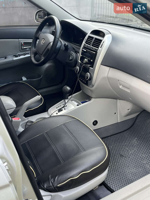 Седан Kia Cerato 2008 в Умани