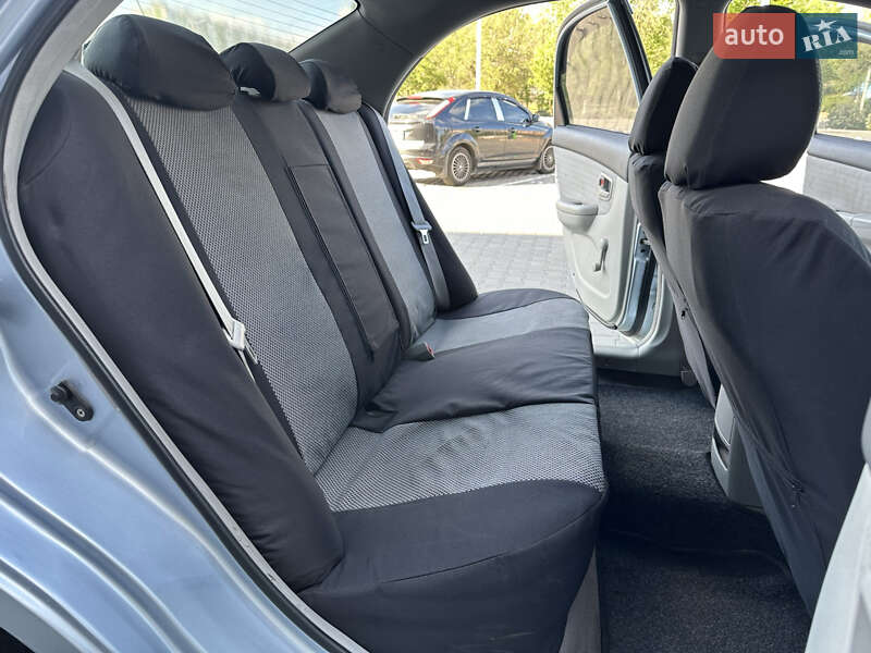 Седан Kia Cerato 2007 в Днепре