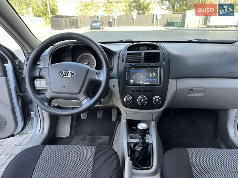 Седан Kia Cerato 2007 в Днепре