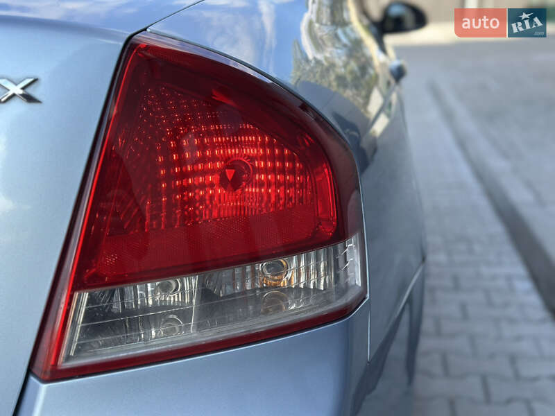 Седан Kia Cerato 2007 в Днепре