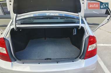 Седан Kia Cerato 2006 в 