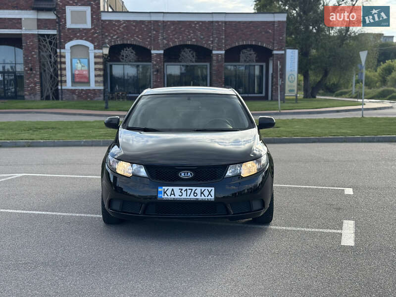 Седан Kia Cerato 2009 в Києві