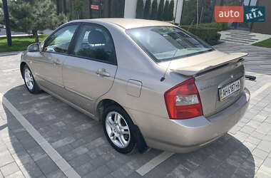 Седан Kia Cerato 2006 в 