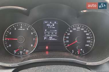 Седан Kia Cerato 2013 в 