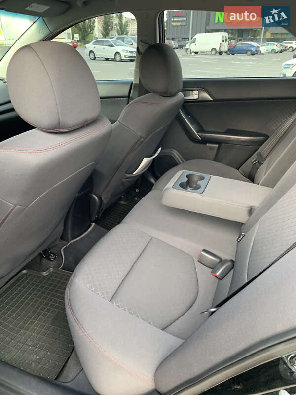 Седан Kia Cerato 2011 в Киеве фото 14 Седан Kia Cerato 2011 в Киеве
