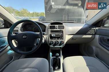 Седан Kia Cerato 2006 в 