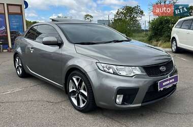 Купе Kia Cerato 2012 в 