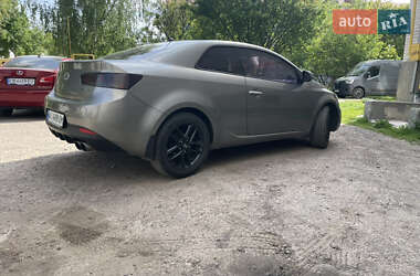Купе Kia Cerato 2011 в 