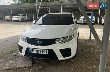 Купе Kia Cerato 2011 в Днепре