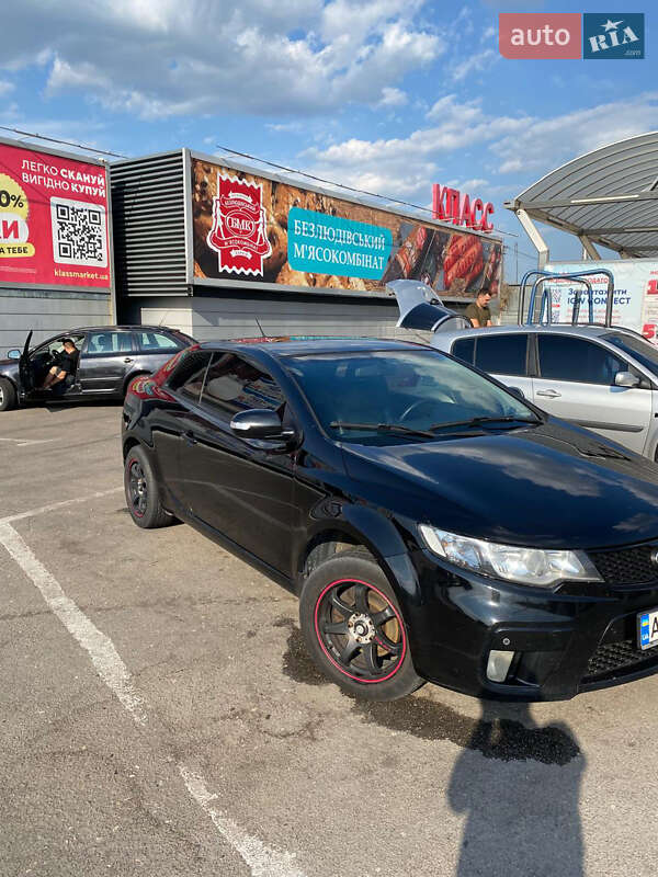 Купе Kia Cerato 2010 в Сумах