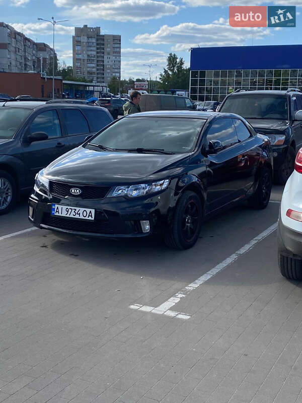 Купе Kia Cerato 2010 в 