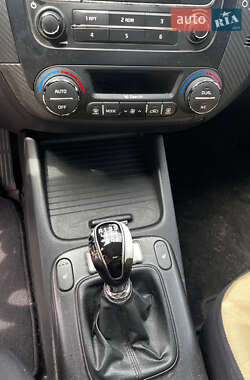 Седан Kia Cerato 2013 в 