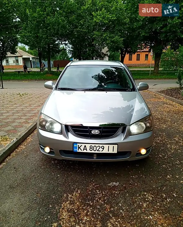Kia Cerato 2004