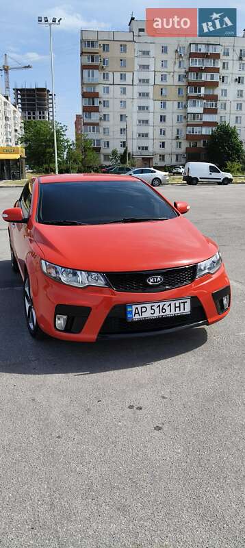 Купе Kia Cerato 2010 в 