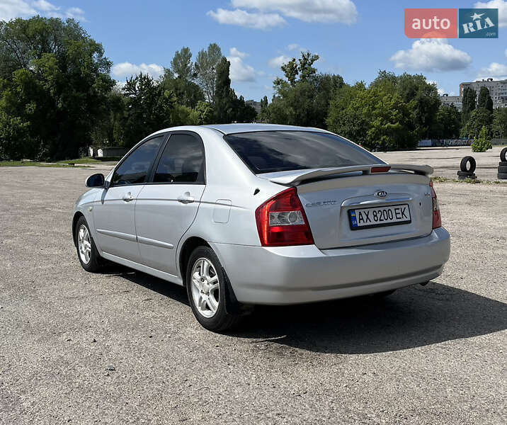 Седан Kia Cerato 2006 в Харькове