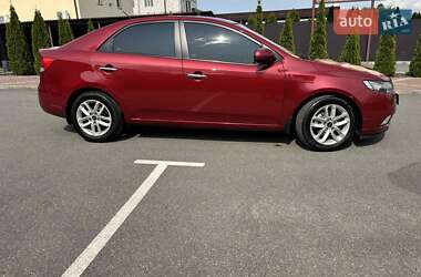 Седан Kia Cerato 2010 в 