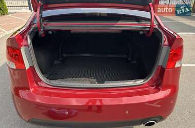 Седан Kia Cerato 2010 в 