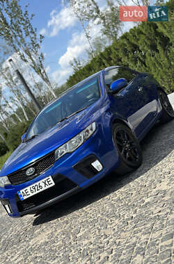 Купе Kia Cerato 2012 в 