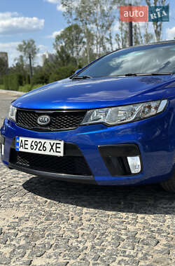 Купе Kia Cerato 2012 в 