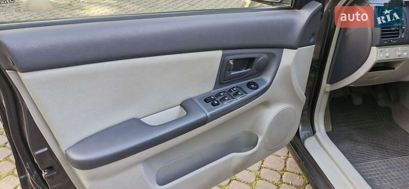 Седан Kia Cerato 2006 в Львові
