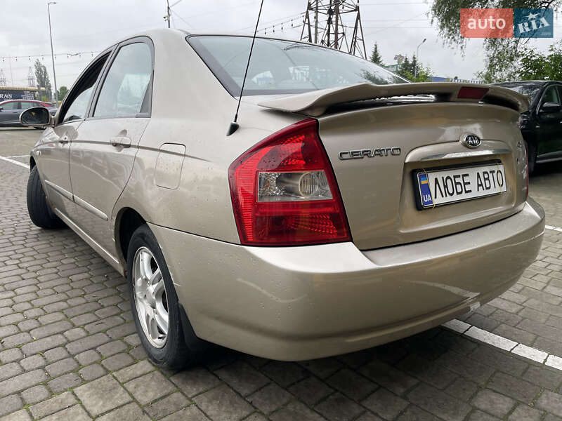 Седан Kia Cerato 2006 в Львове