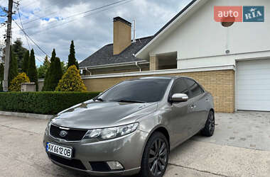 Седан Kia Cerato 2009 в Мерефа