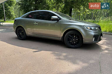 Купе Kia Cerato 2011 в Новгород-Северском