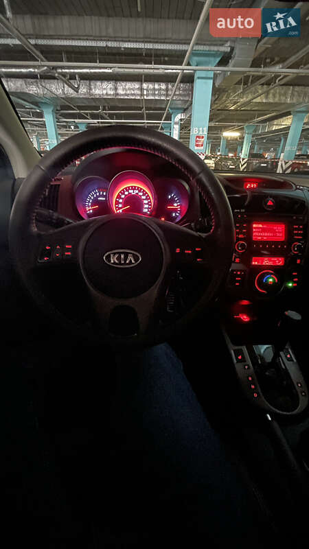 Купе Kia Cerato 2010 в Киеве