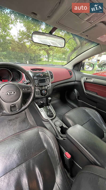 Купе Kia Cerato 2010 в Киеве