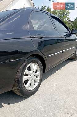 Седан Kia Cerato 2007 в 