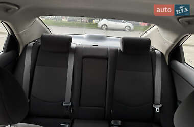 Седан Kia Cerato 2011 в 
