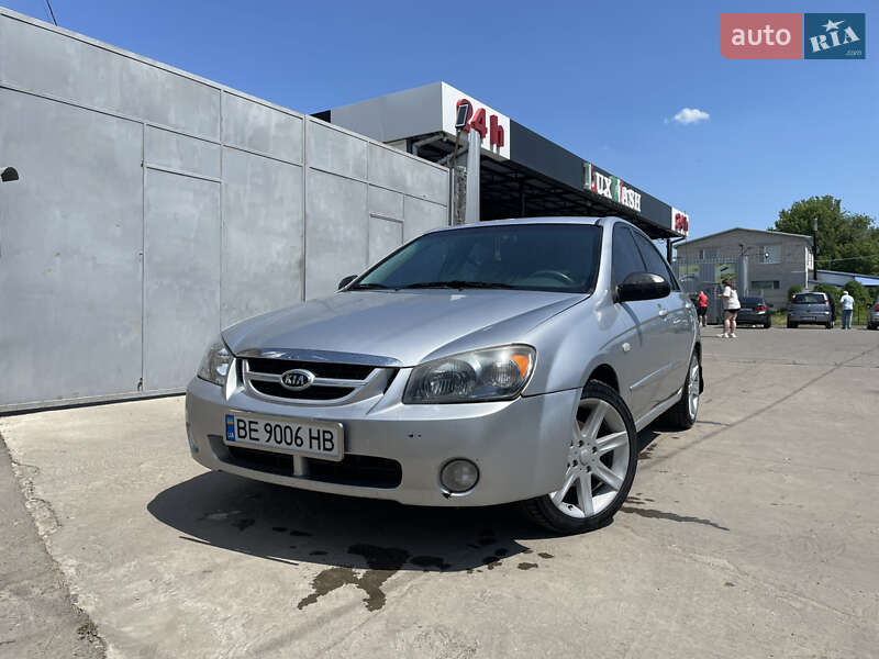 Kia Cerato 2005