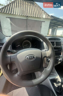 Седан Kia Cerato 2007 в 