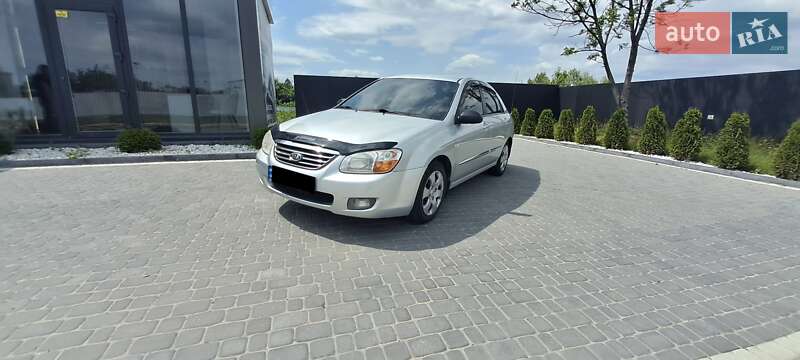 Седан Kia Cerato 2007 в Стрые