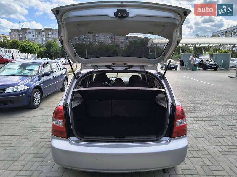 Хэтчбек Kia Cerato 2006 в Черкассах