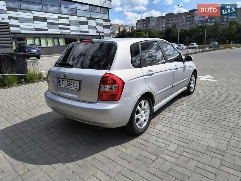 Хэтчбек Kia Cerato 2006 в Черкассах