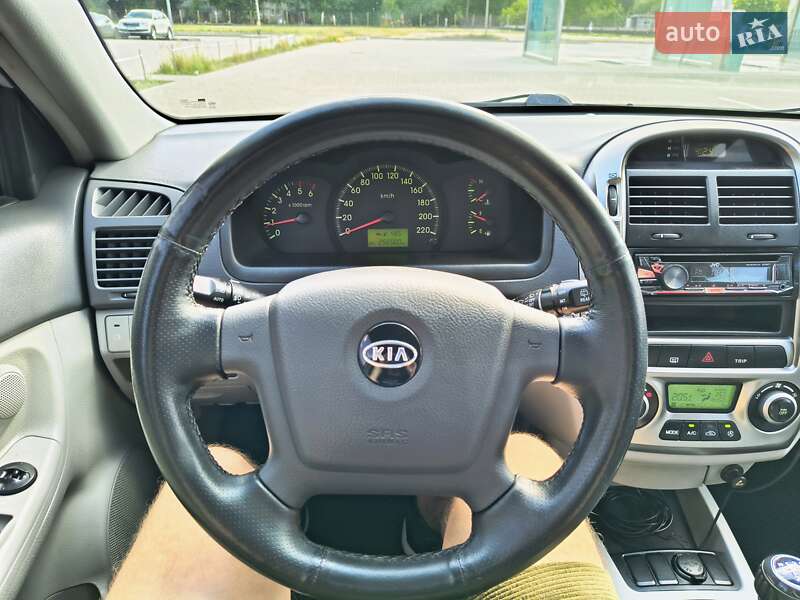 Хэтчбек Kia Cerato 2006 в Черкассах