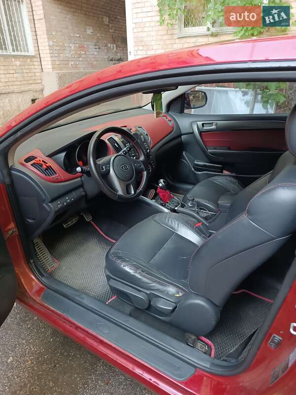 Купе Kia Cerato 2011 в Миколаєві