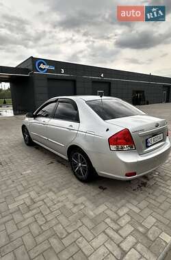Седан Kia Cerato 2008 в Каменском