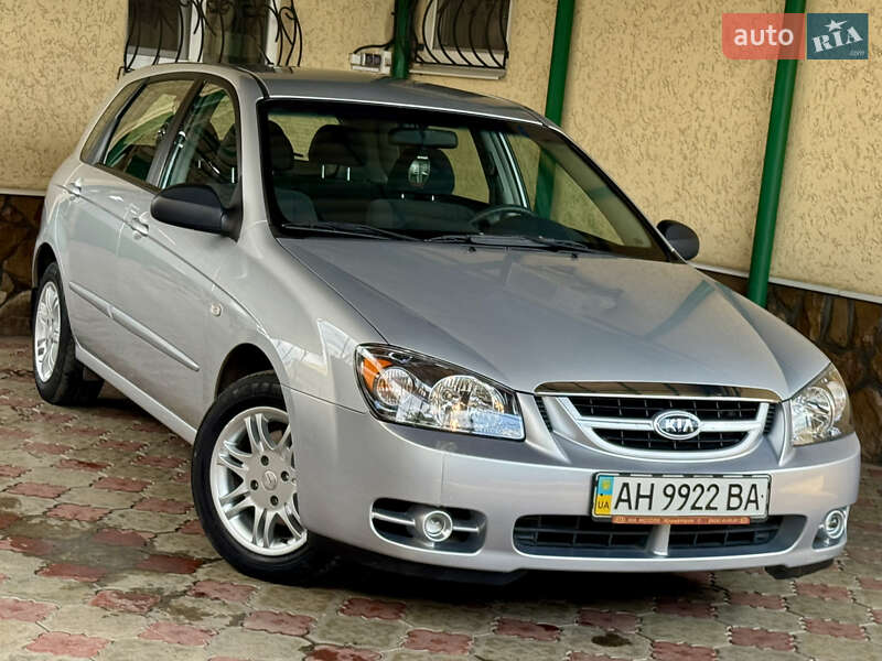 Хетчбек Kia Cerato 2006 в Краматорську