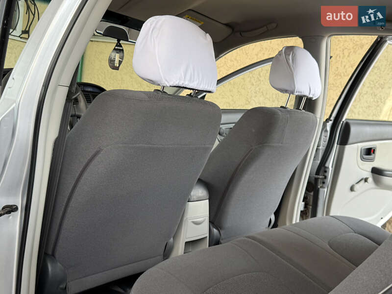 Хетчбек Kia Cerato 2006 в Краматорську