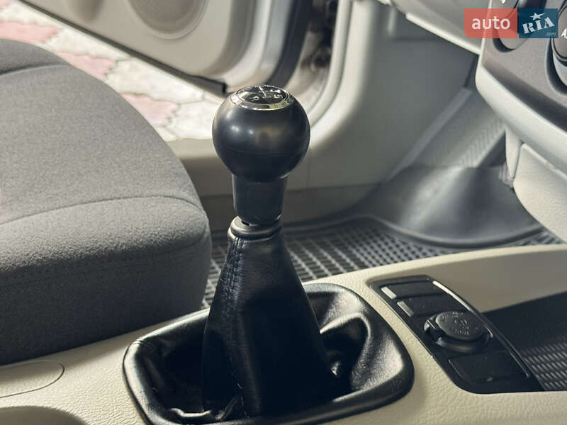 Хетчбек Kia Cerato 2006 в Краматорську