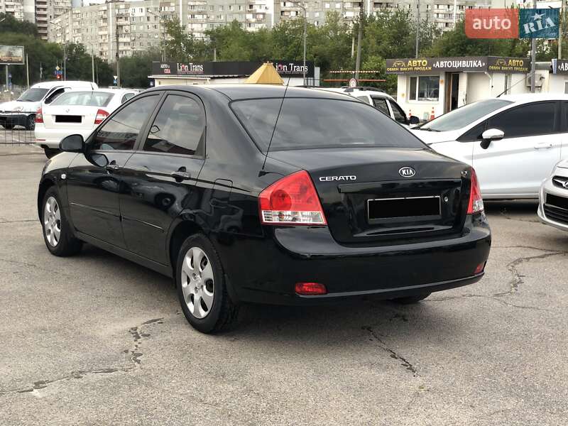 Седан Kia Cerato 2008 в Запоріжжі