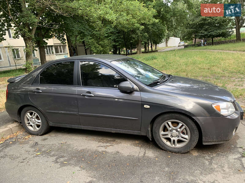 Kia Cerato 2006