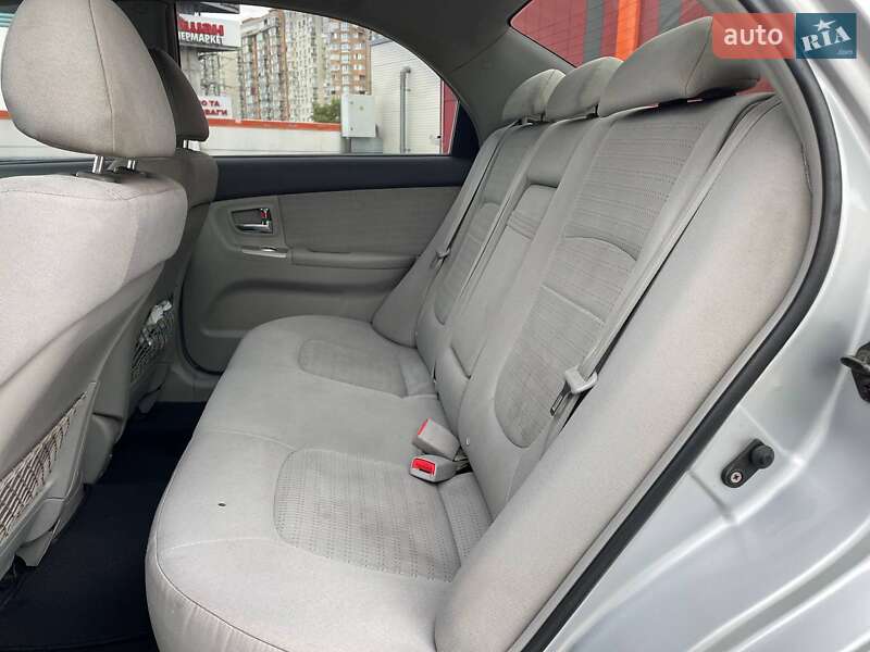 Седан Kia Cerato 2007 в Киеве