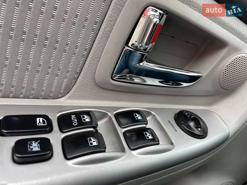 Седан Kia Cerato 2007 в Киеве