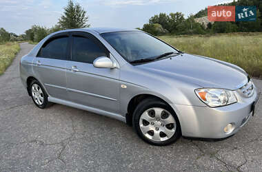 Седан Kia Cerato 2005 в 