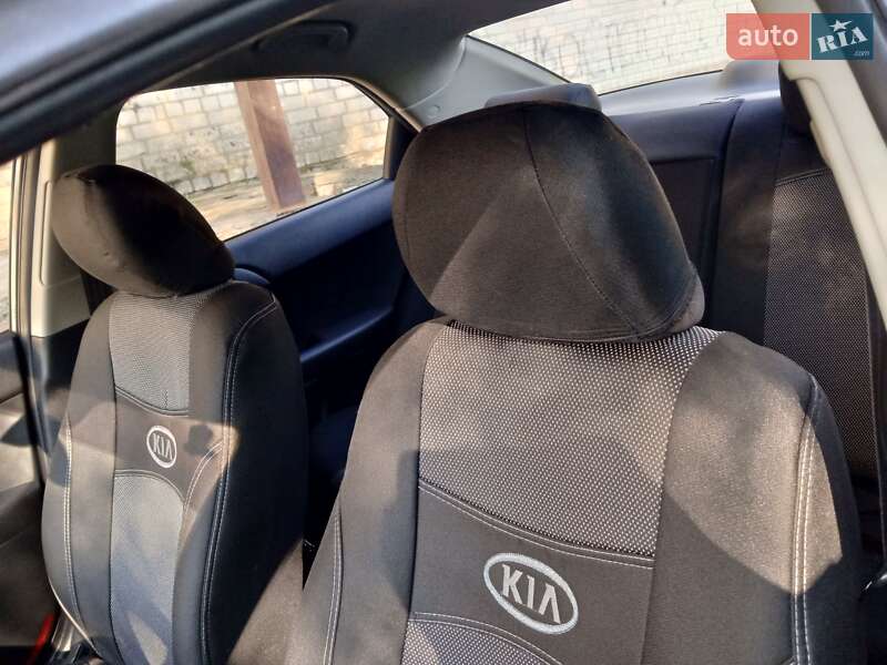 Седан Kia Cerato 2012 в Носівці