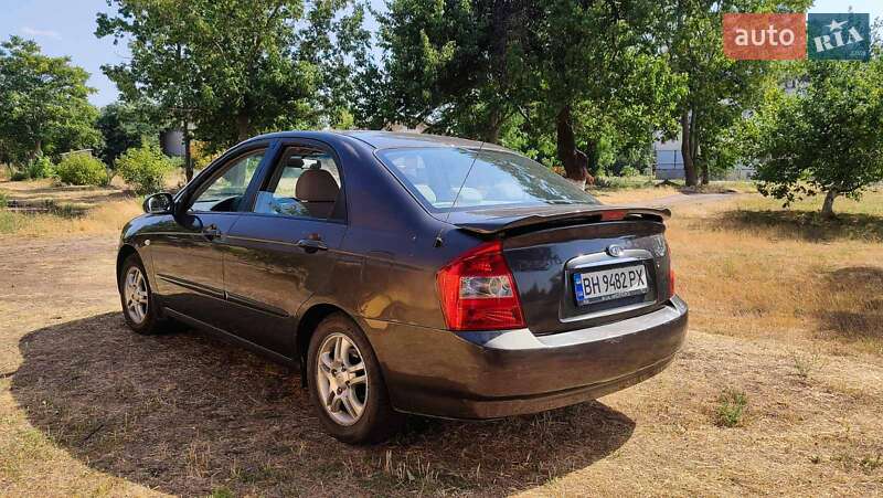 Седан Kia Cerato 2006 в Вознесенске